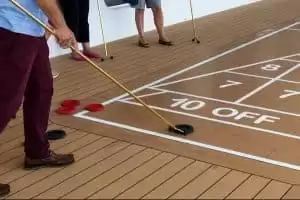 Shuffleboard Court (Pista de Tejo)