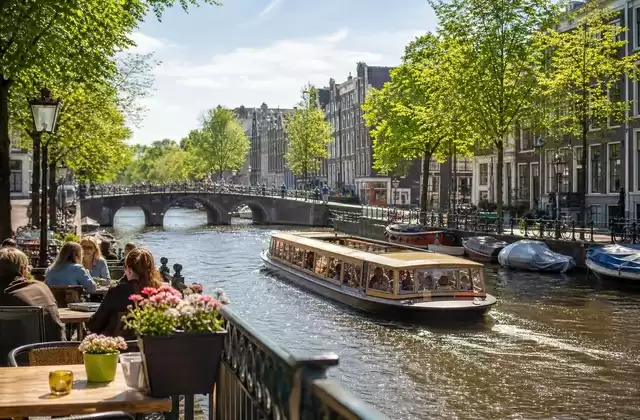 Canales de Ámsterdam